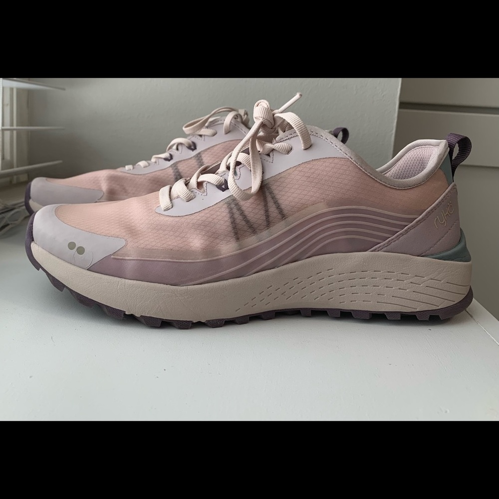 Ryka Women's 10 Kaya Running Shoe Light Pink